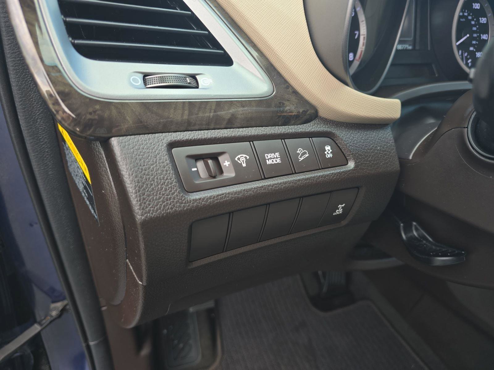 Used 2018 Hyundai Santa Fe Sport w/ 2.4L Value Package 02 AWD/4WD image 20