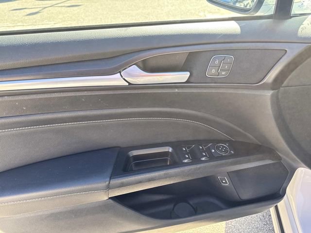 Used 2019 Ford Fusion Energi Titanium image 18