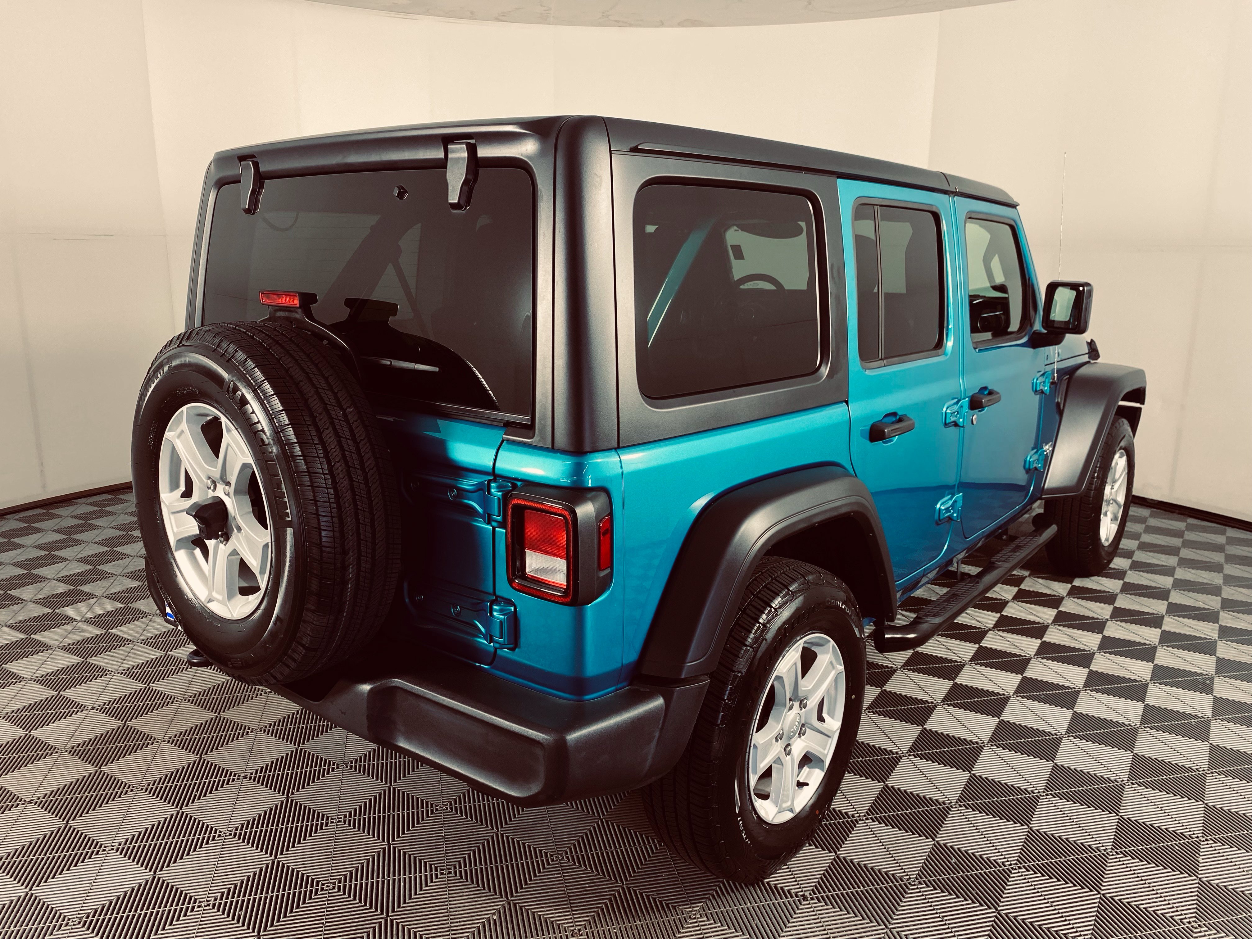 Used 2020 Jeep Wrangler Unlimited Sport S AWD/4WD image 7
