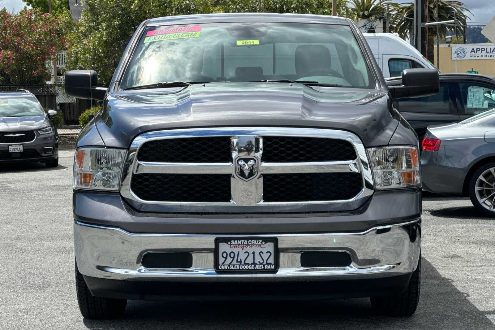 Used 2018 RAM 1500 Classic SLT RWD image 9