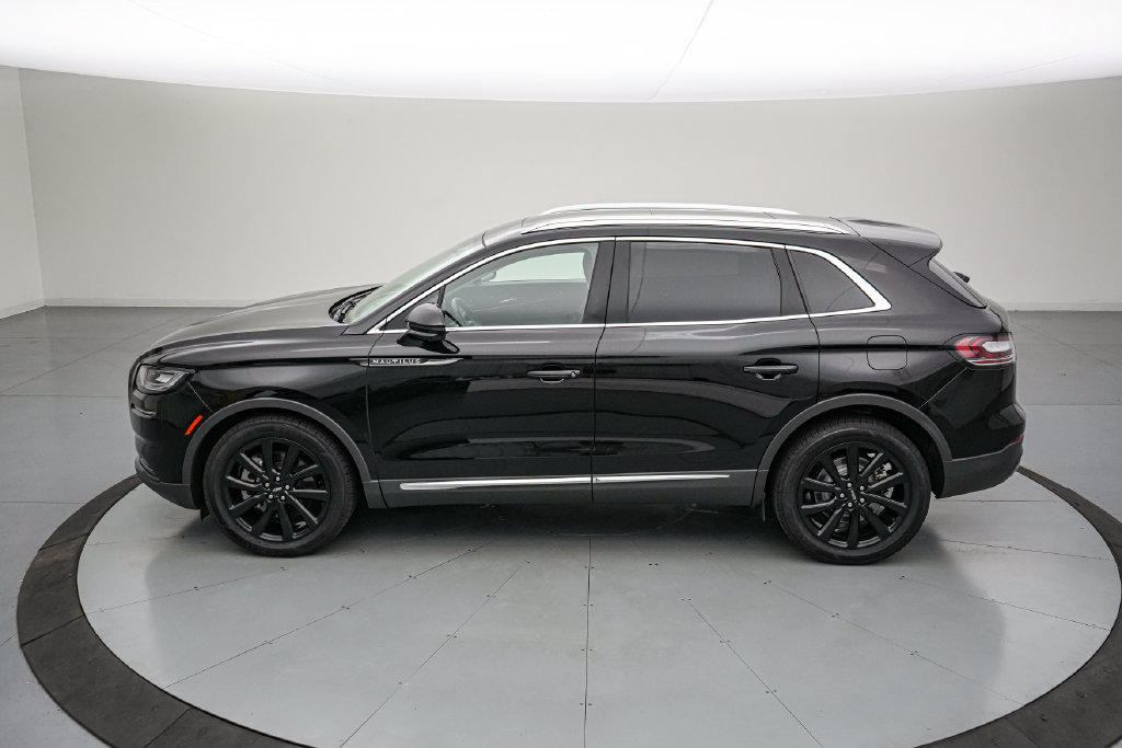 Used 2023 Lincoln Nautilus Reserve w/ Monochromatic Package AWD/4WD image 7