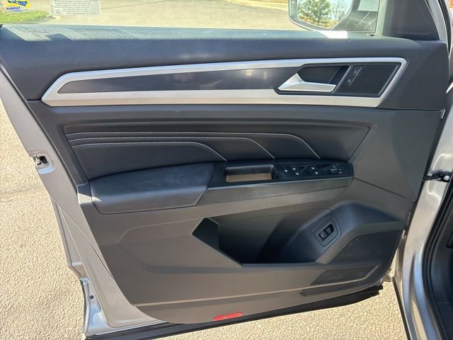 Used 2020 Volkswagen Atlas Cross Sport SEL AWD/4WD image 12