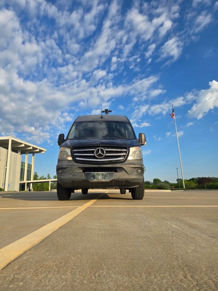 Used 2014 Mercedes-Benz Sprinter 2500 image 3