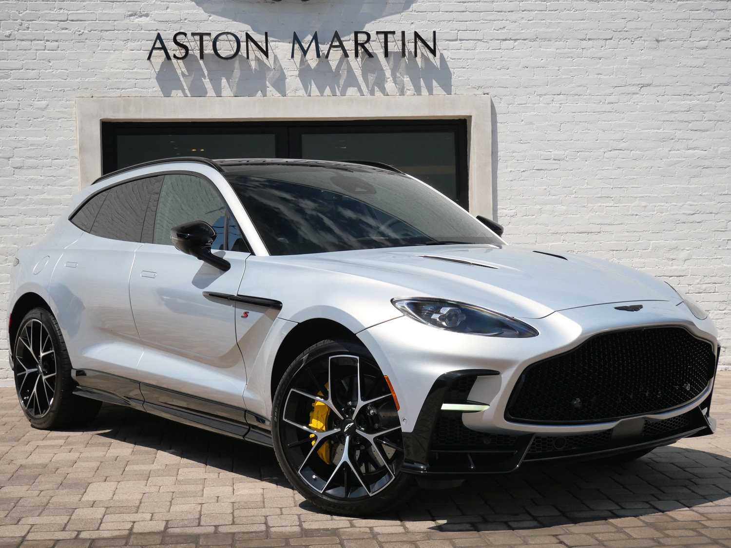 New 2026 Aston Martin DBX 707 AWD/4WD image 1