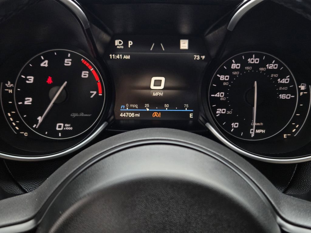 Used 2022 Alfa Romeo Giulia Veloce RWD image 6