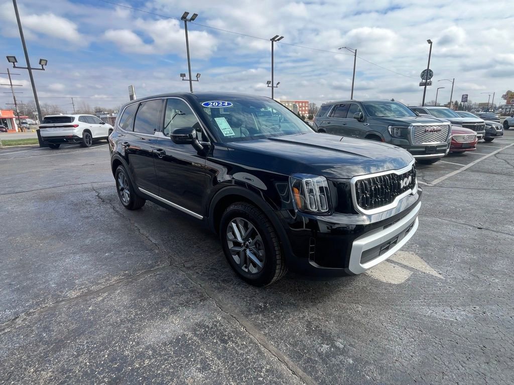 Used 2024 Kia Telluride LX image 8
