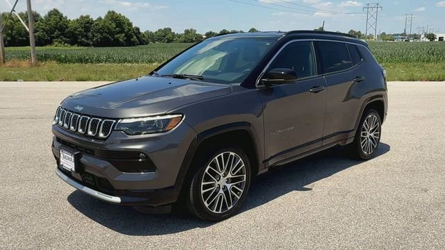 Used 2023 Jeep Compass Limited w/ Elite Group image 4