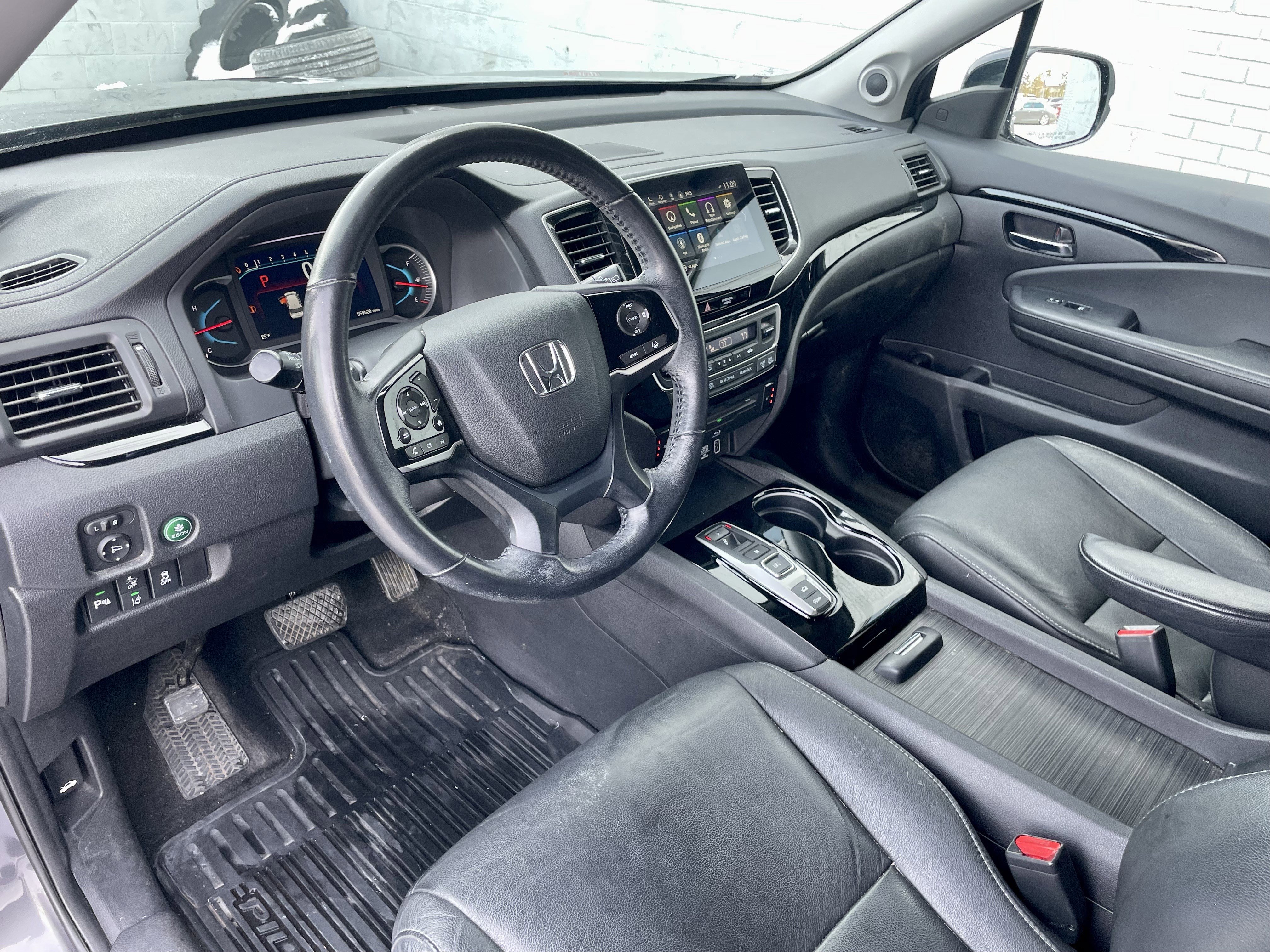 Used 2019 Honda Pilot Touring image 13