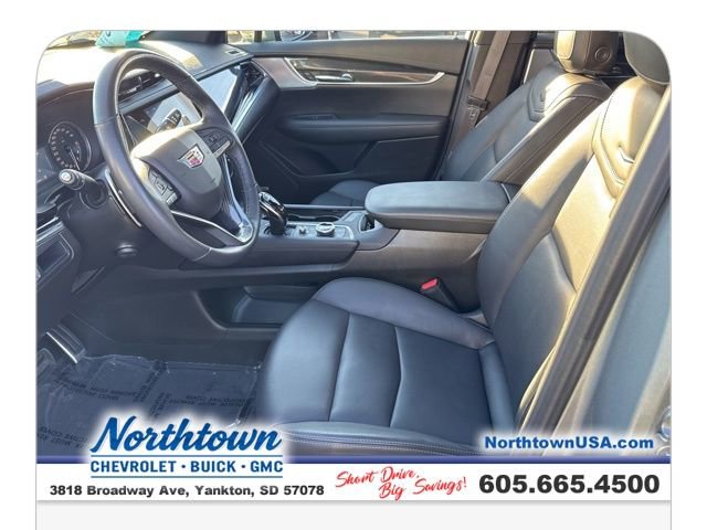 Used 2024 Cadillac XT6 Sport image 10