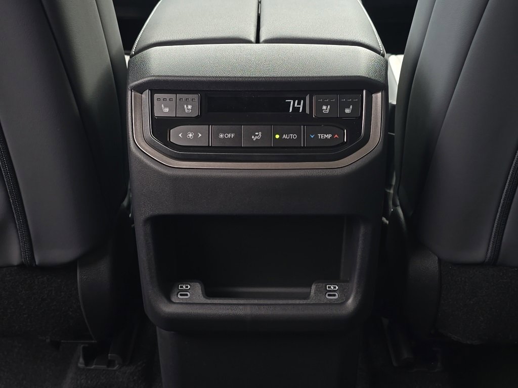 New 2026 Lexus TX 500h AWD image 28