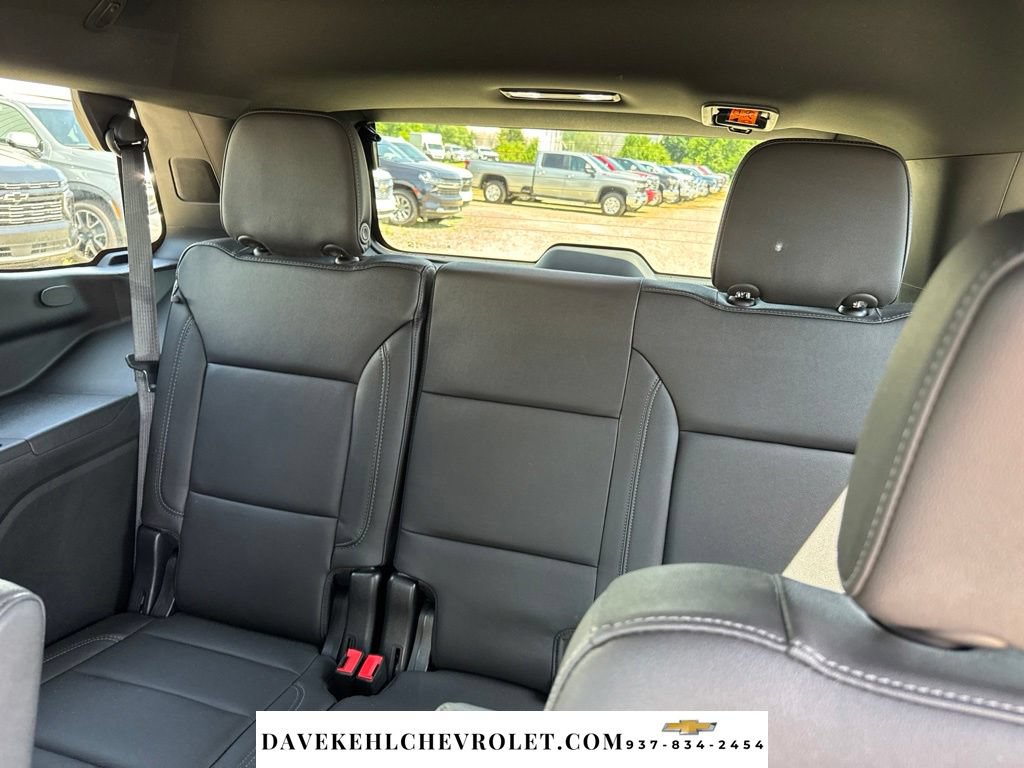 Used 2023 Chevrolet Tahoe Z71 w/ Luxury Package AWD/4WD image 25