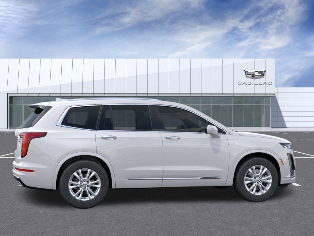 New 2025 Cadillac XT6 Luxury image 5