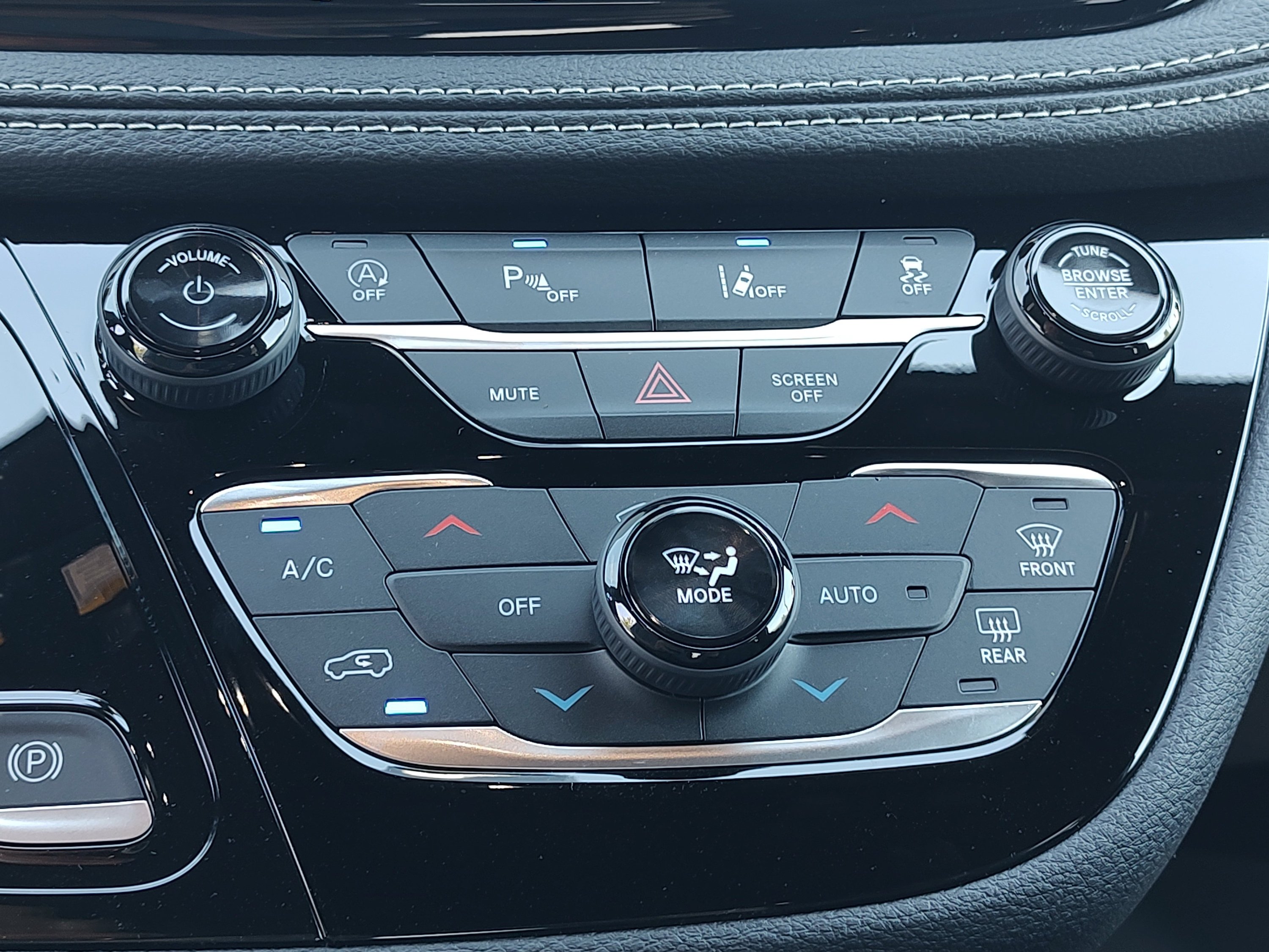 New 2026 Chrysler Pacifica Select w/ S Appearance Package FWD image 17