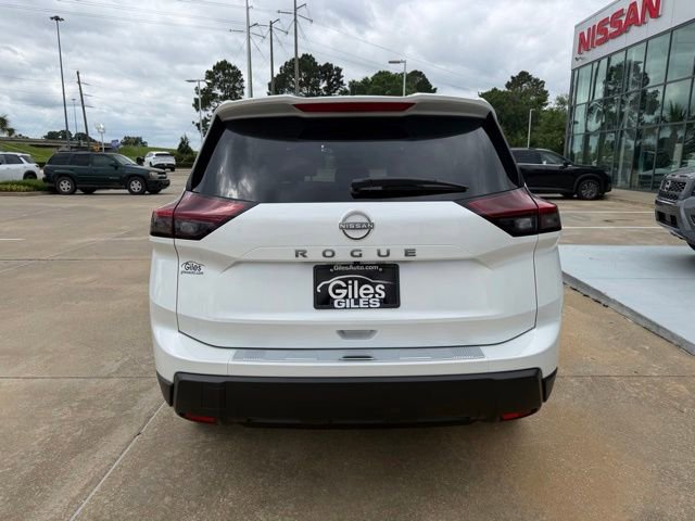 New 2026 Nissan Rogue SV FWD image 4
