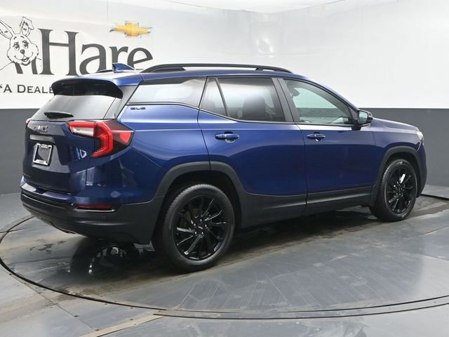 Used 2023 GMC Terrain SLE w/ Driver Convenience Package image 50