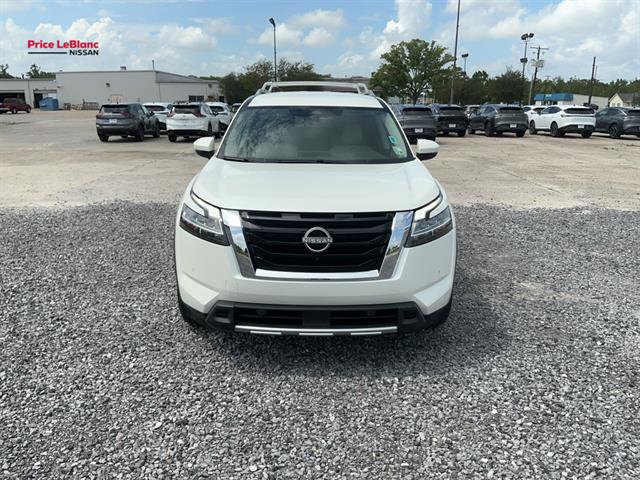 Used 2024 Nissan Pathfinder SL image 7