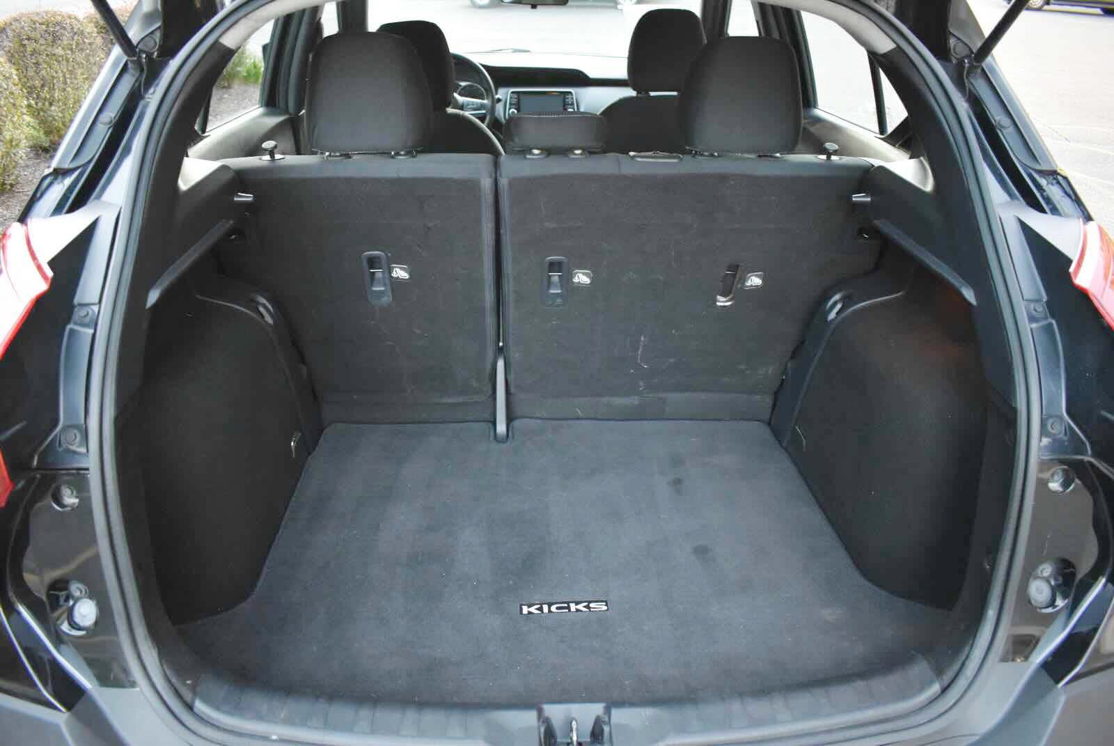 Used 2018 Nissan Kicks S FWD image 47