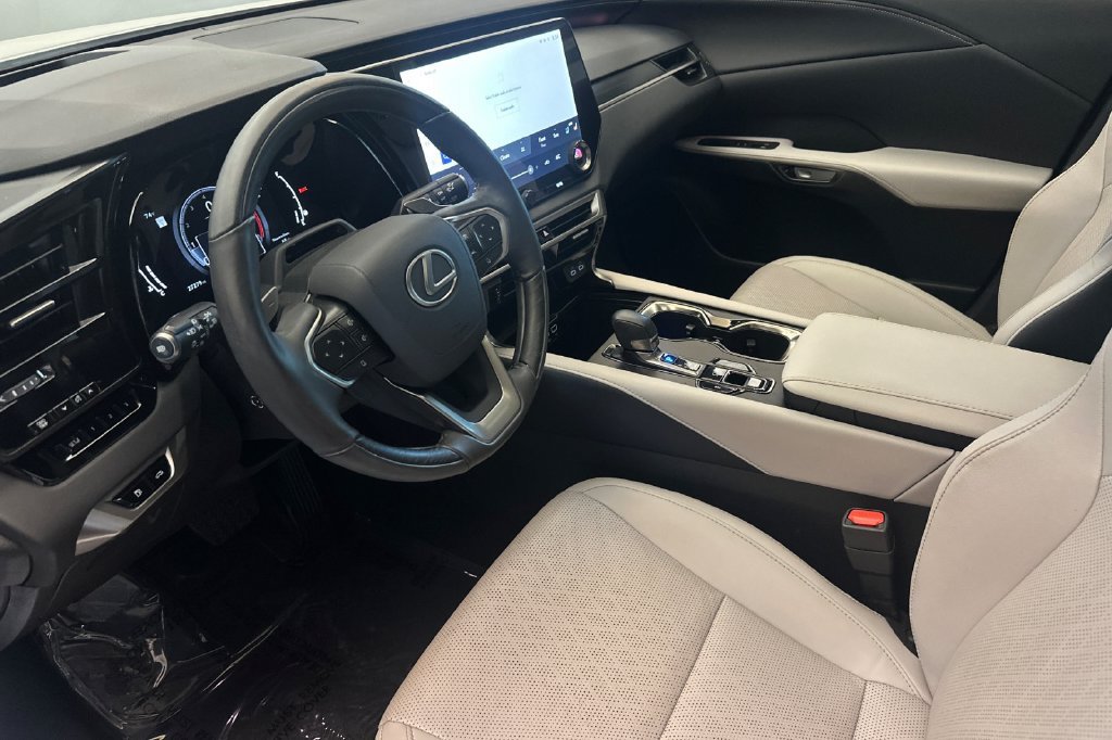 Used 2024 Lexus RX 350 Premium Plus w/ Convenience Package FWD image 10