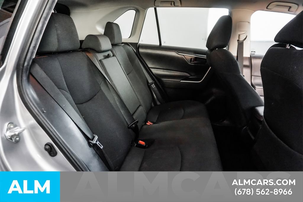Used 2020 Toyota RAV4 LE FWD image 20