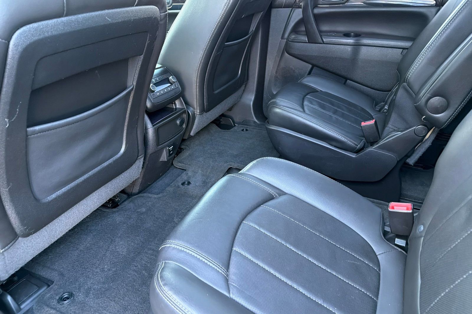 Used 2015 Buick Enclave Premium w/ Experience Buick Package image 11