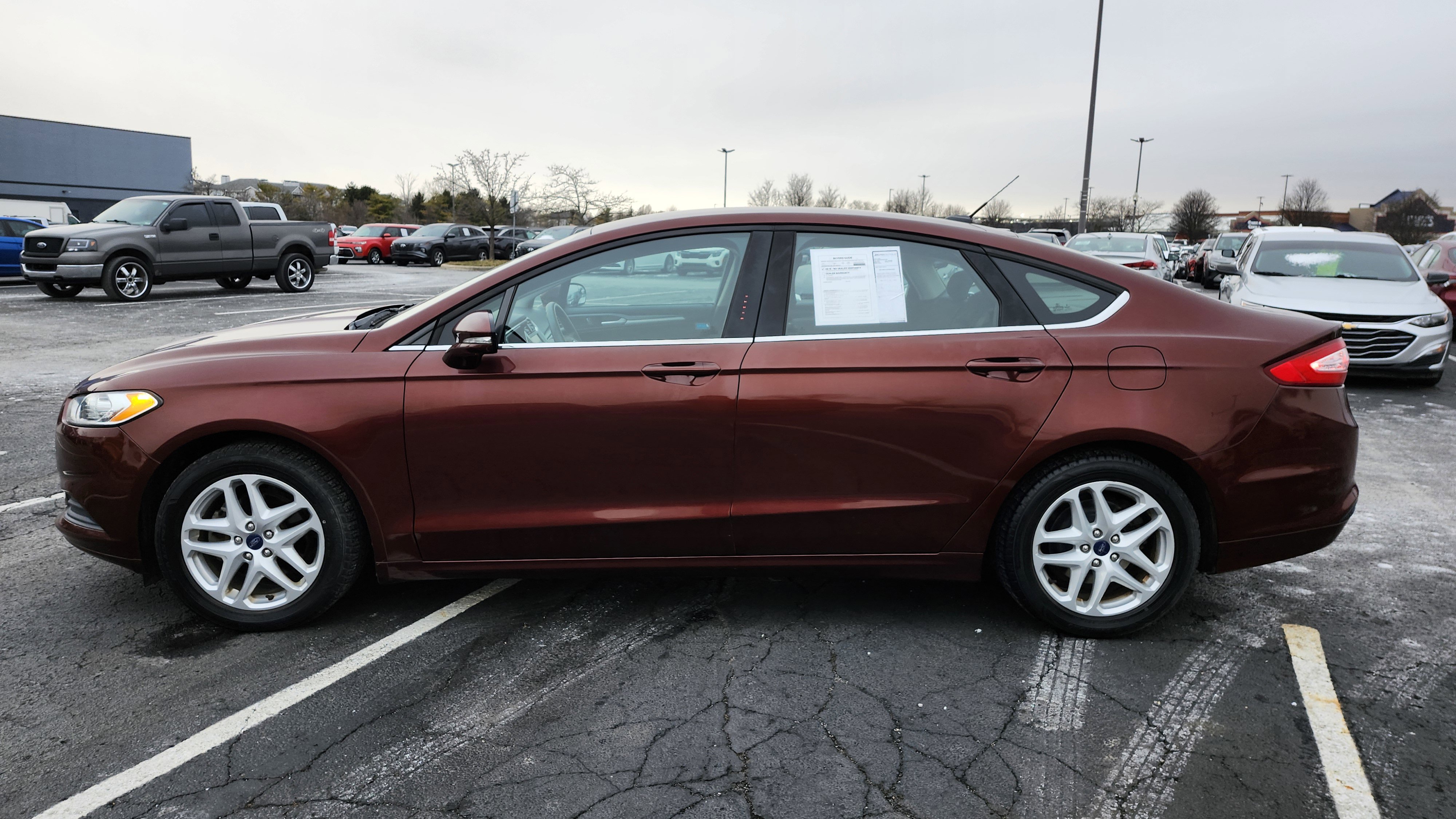 Used 2016 Ford Fusion SE image 13