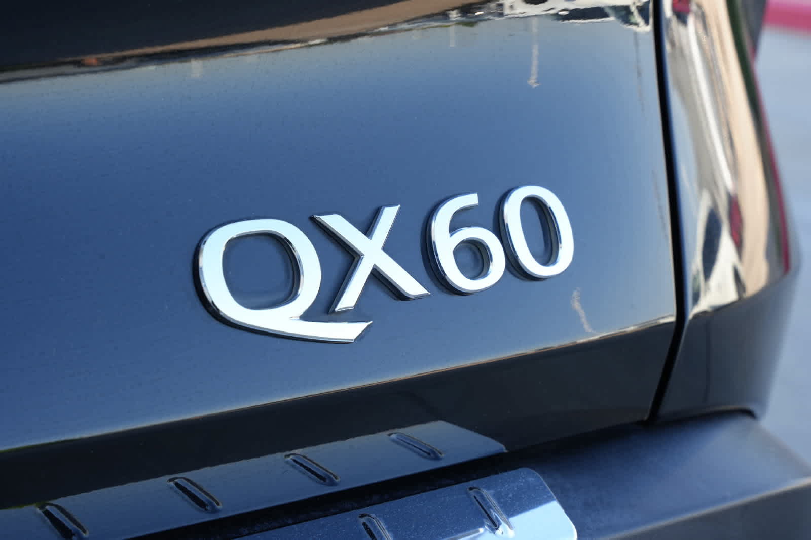 Used 2023 INFINITI QX60 Luxe w/ Cargo Package AWD/4WD image 18