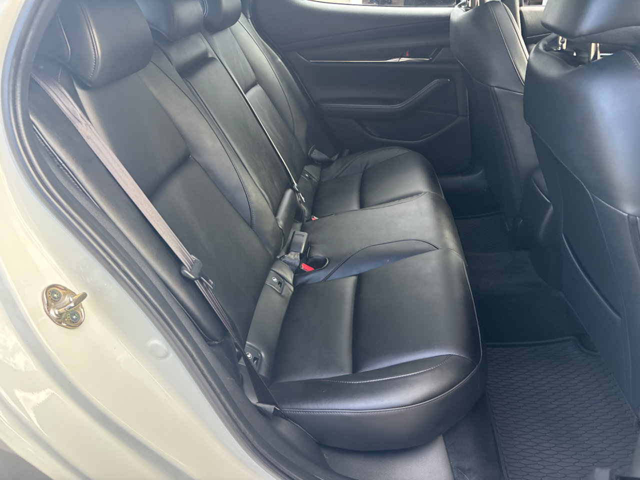 Used 2022 MAZDA MAZDA3 s image 14