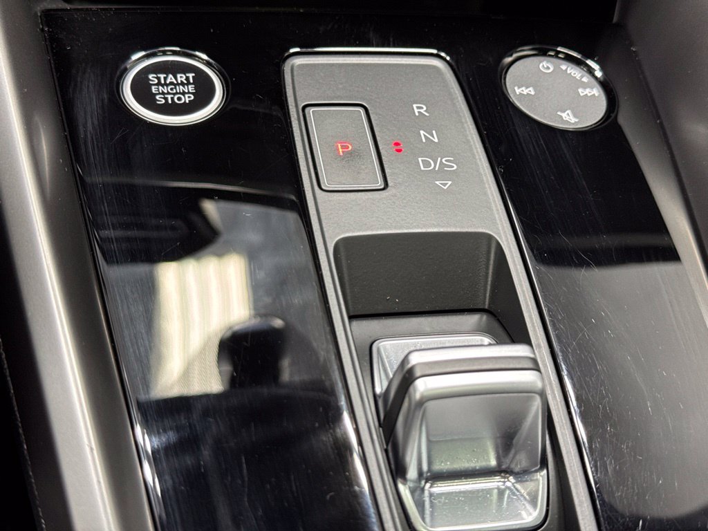 Used 2024 Audi A3 2.0T Premium Plus AWD/4WD image 17