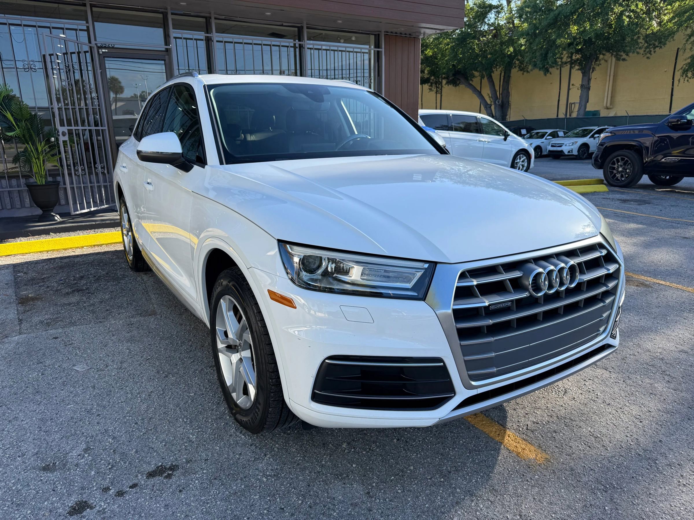 Used 2018 Audi Q5 2.0T Premium AWD/4WD image 3