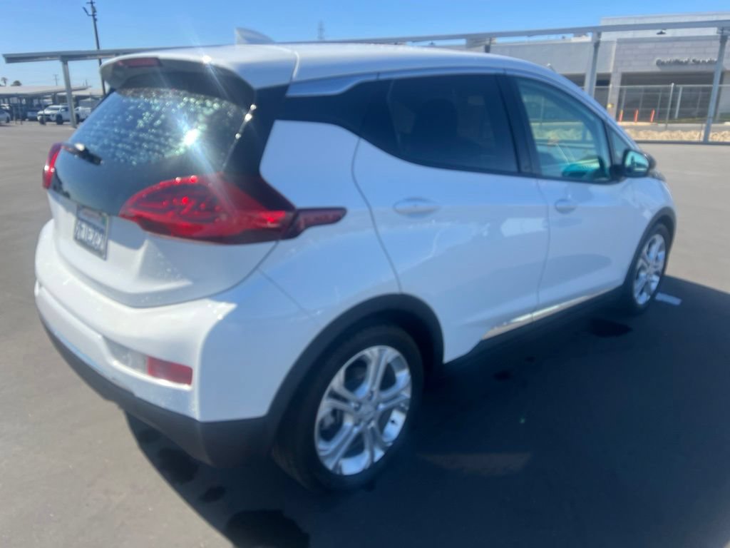 Used 2017 Chevrolet Bolt LT FWD image 3