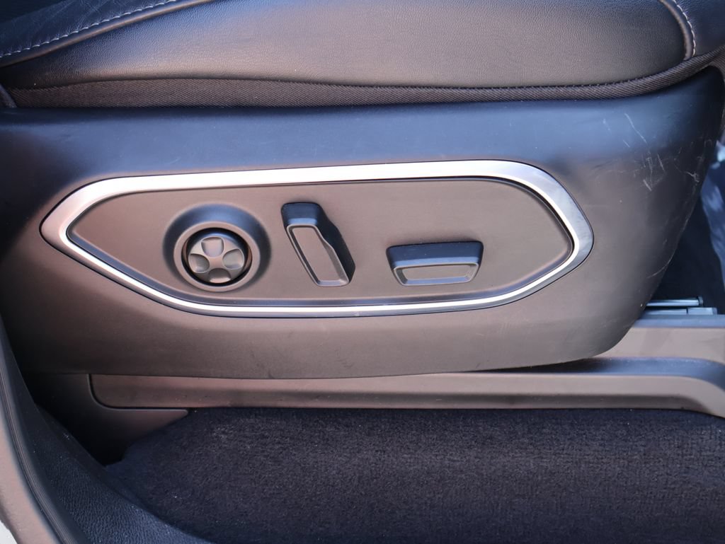 Used 2024 Jeep Wagoneer Series III AWD/4WD image 10