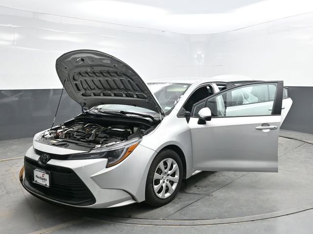 Used 2023 Toyota Corolla LE FWD image 44
