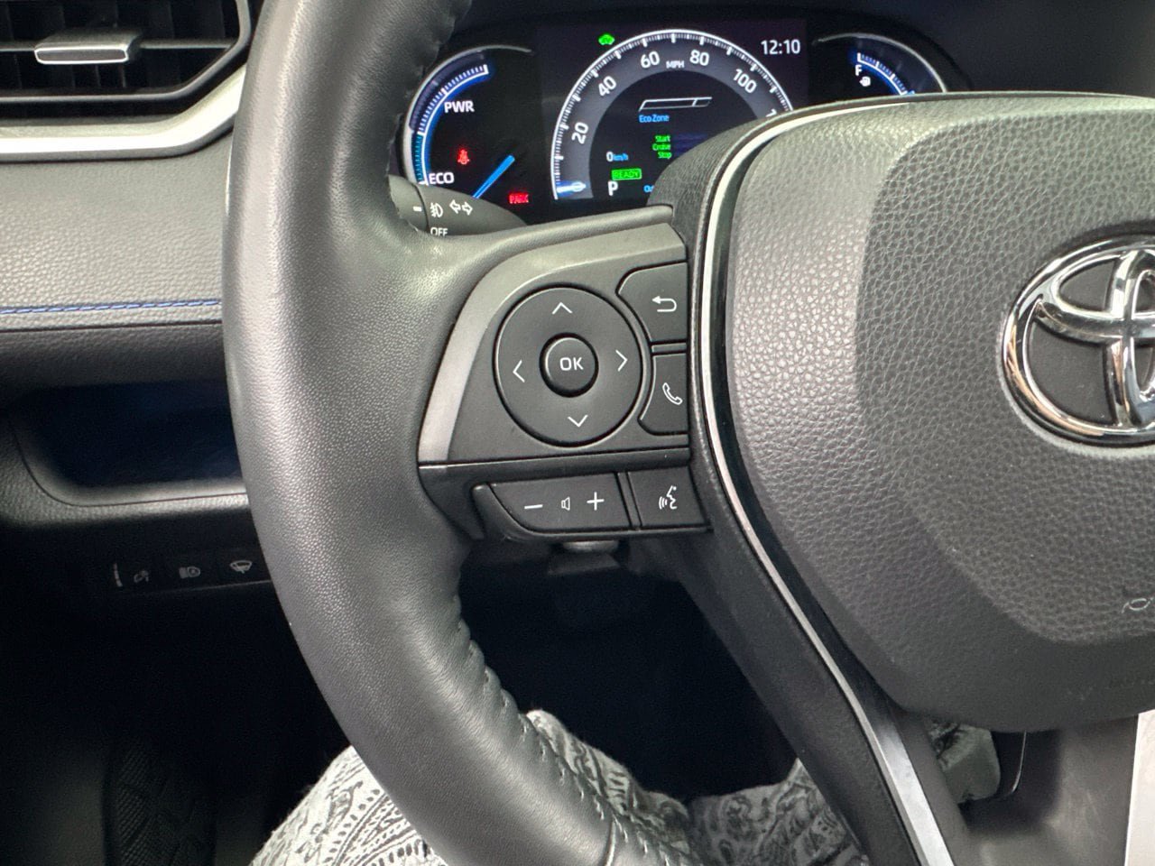 Used 2021 Toyota RAV4 XSE w/ XSE Grade Weather Package AWD/4WD image 23