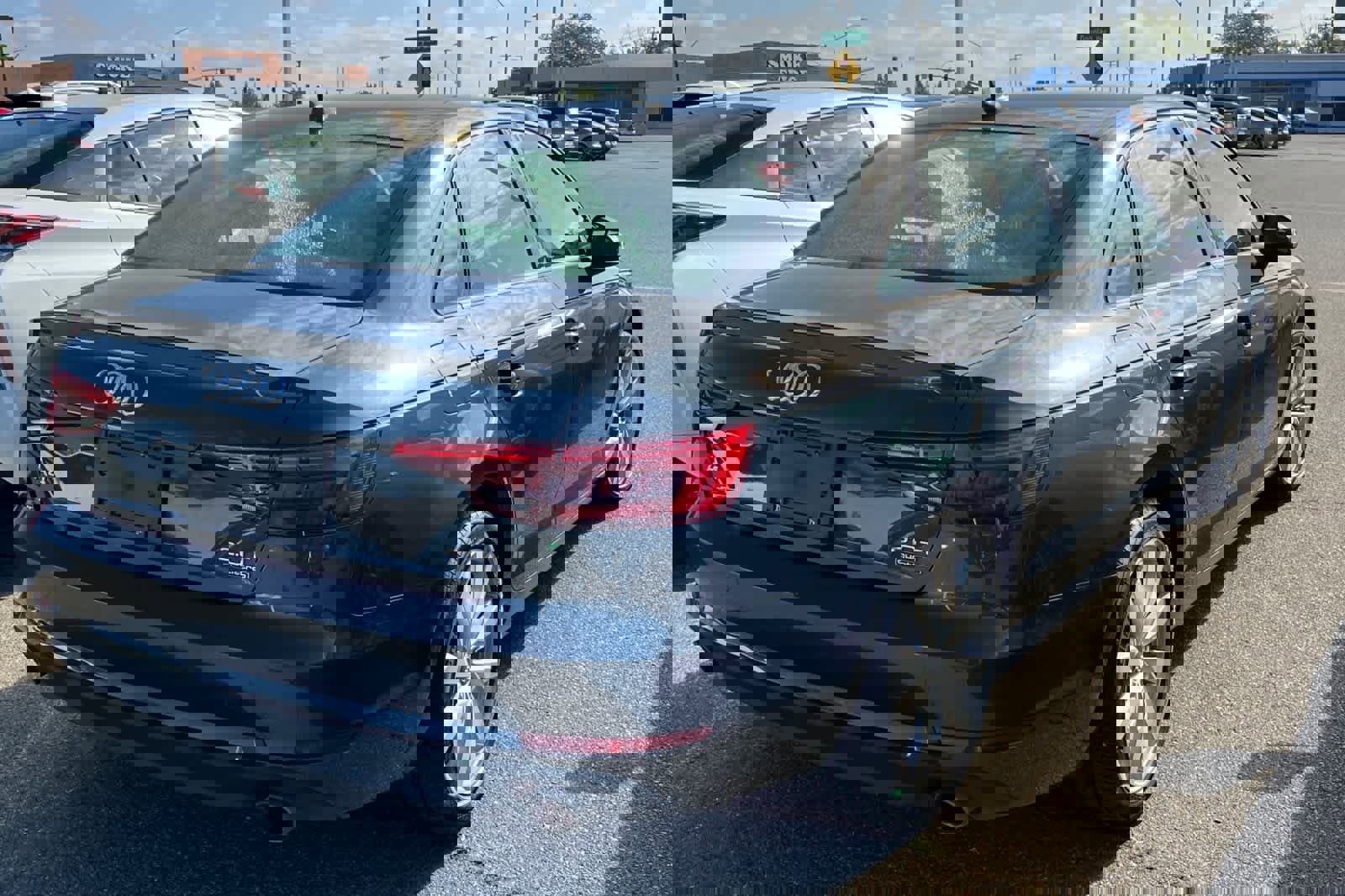 Used 2017 Audi A4 2.0T Premium AWD/4WD image 4