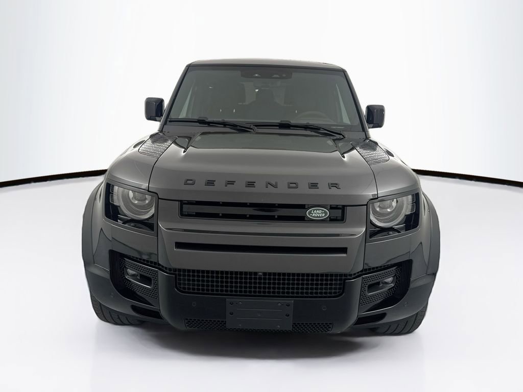 Used 2023 Land Rover Defender 90 Carpathian Edition image 2