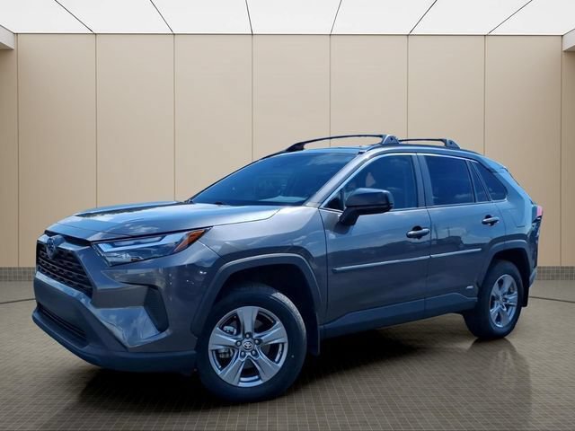 Used 2024 Toyota RAV4 LE AWD/4WD image 2