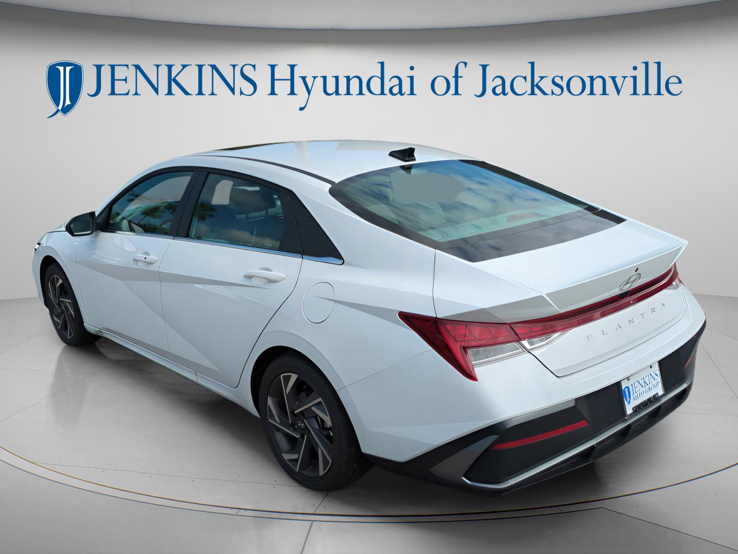 New 2025 Hyundai Elantra SEL FWD image 5