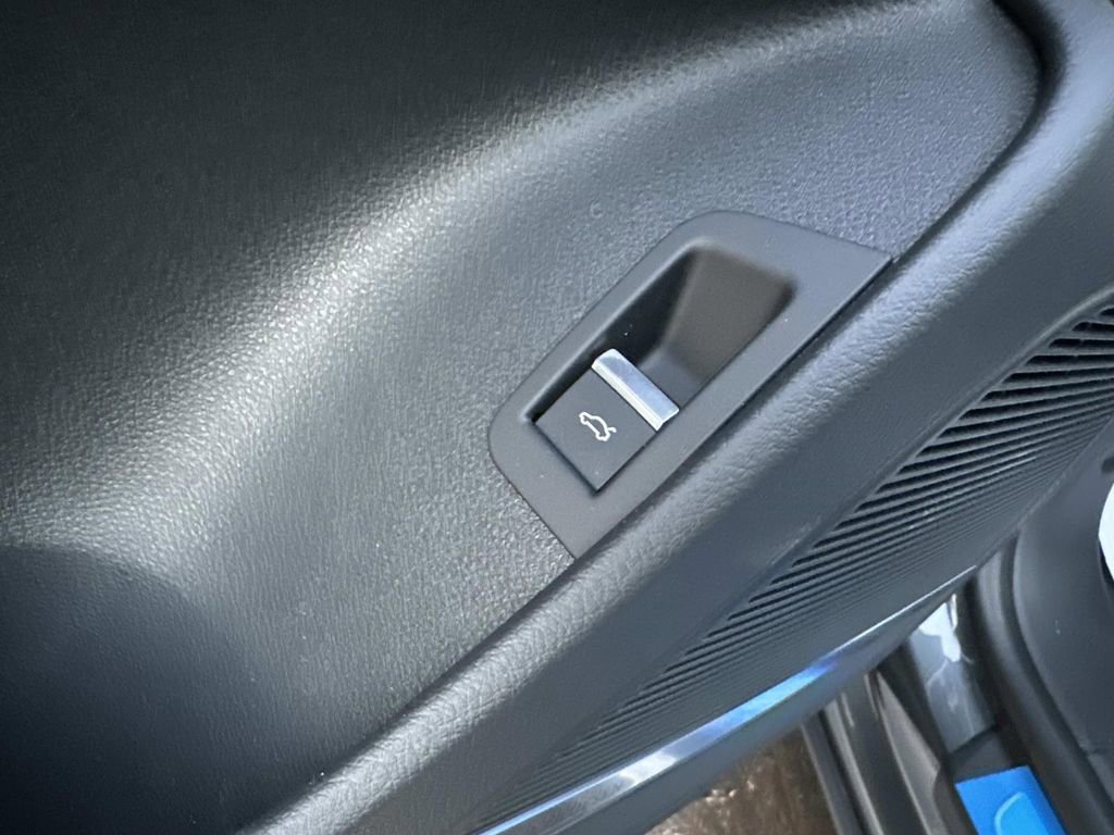 New 2026 Audi Q8 Premium Plus image 12