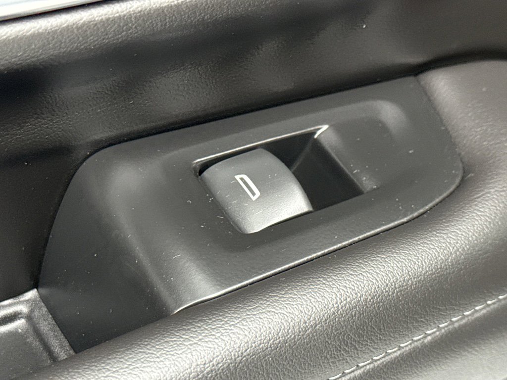 Used 2024 Chevrolet Tahoe LT w/ LT Signature Package image 31