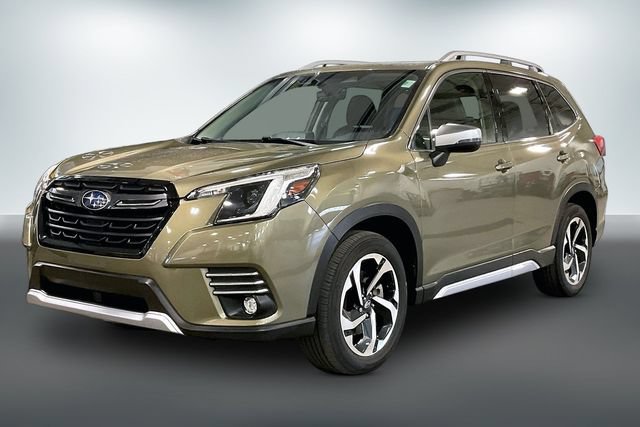 Used 2023 Subaru Forester Touring AWD/4WD image 3