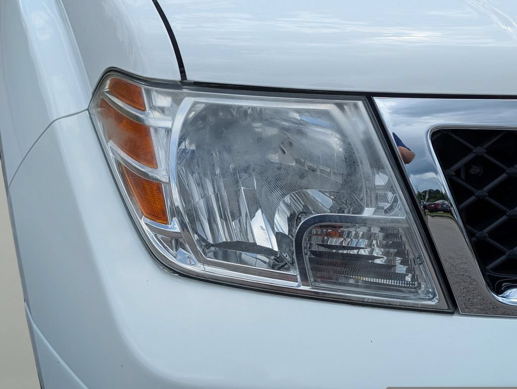 Used 2019 Nissan Frontier SV w/ Value Truck Package RWD image 8