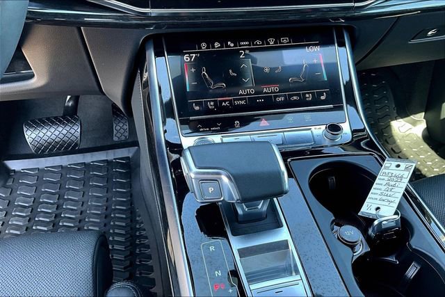 Used 2023 Audi Q8 Prestige w/ Prestige Package AWD/4WD image 26