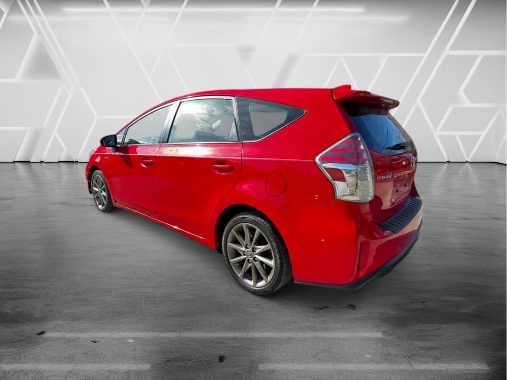 Used 2015 Toyota Prius V Five image 4