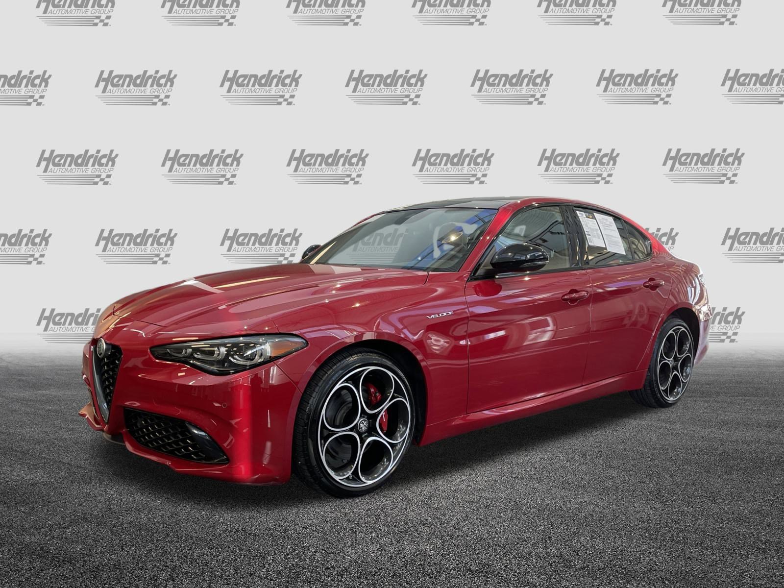 Used 2024 Alfa Romeo Giulia Veloce image 6