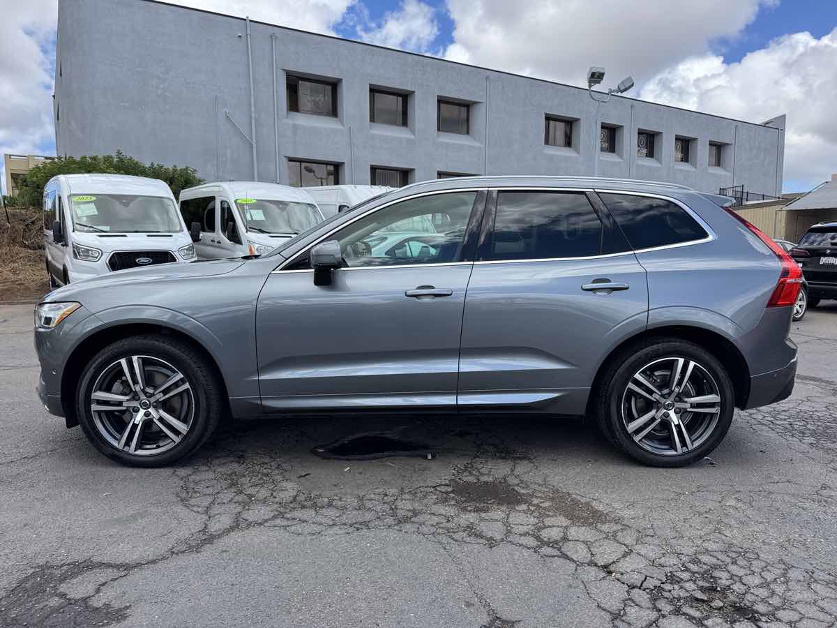 Used 2018 Volvo XC60 T6 Momentum w/ Convenience Package AWD/4WD image 7