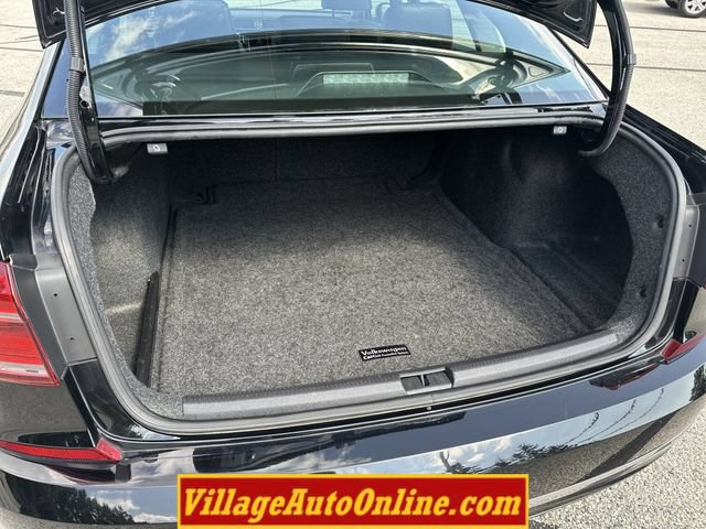 Used 2016 Volkswagen Passat 1.8T SE w/ Lighting Package (P06) FWD image 34