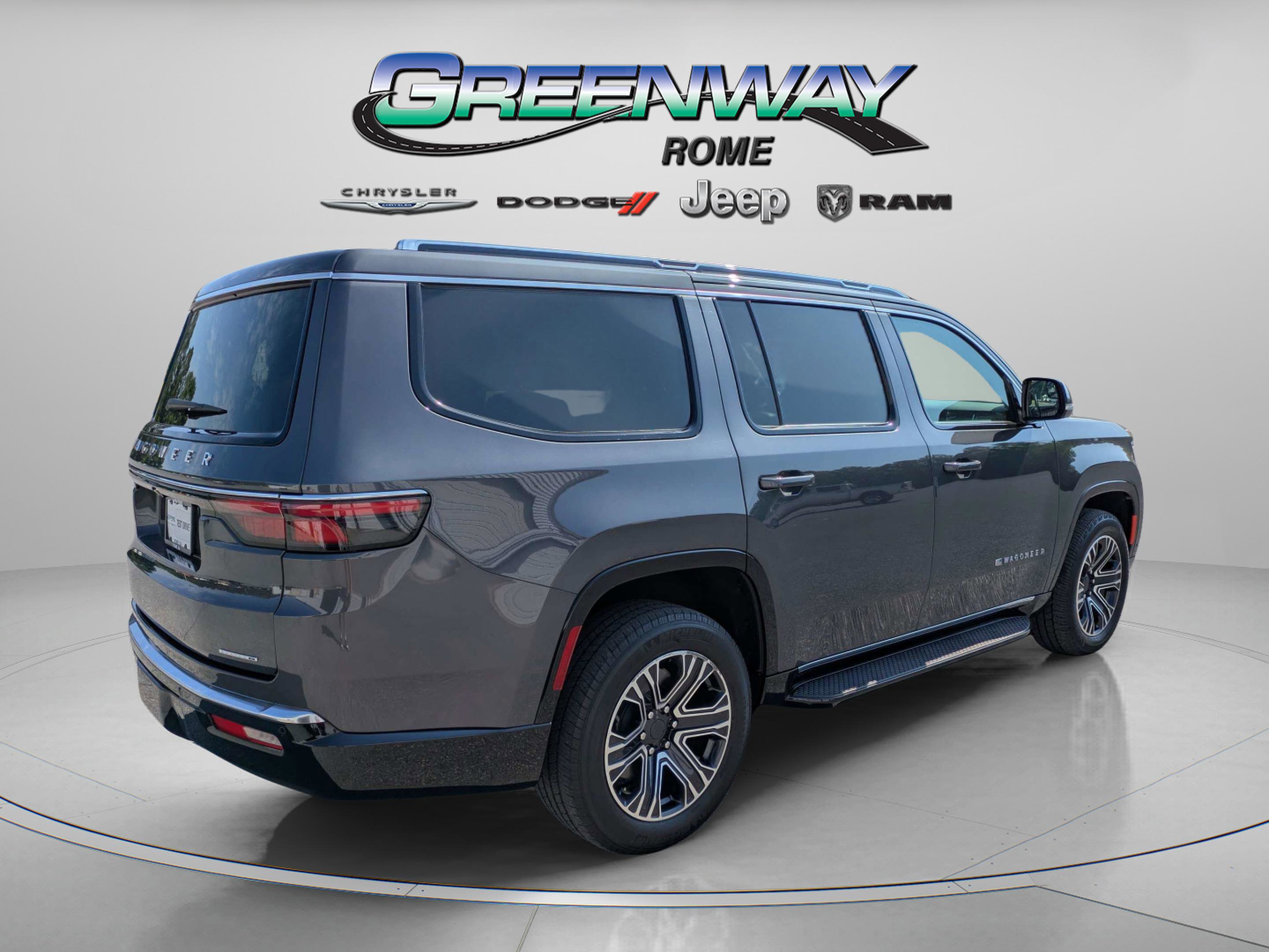 Used 2022 Jeep Wagoneer Series III w/ Rear Seat Video Group 1 AWD/4WD image 6