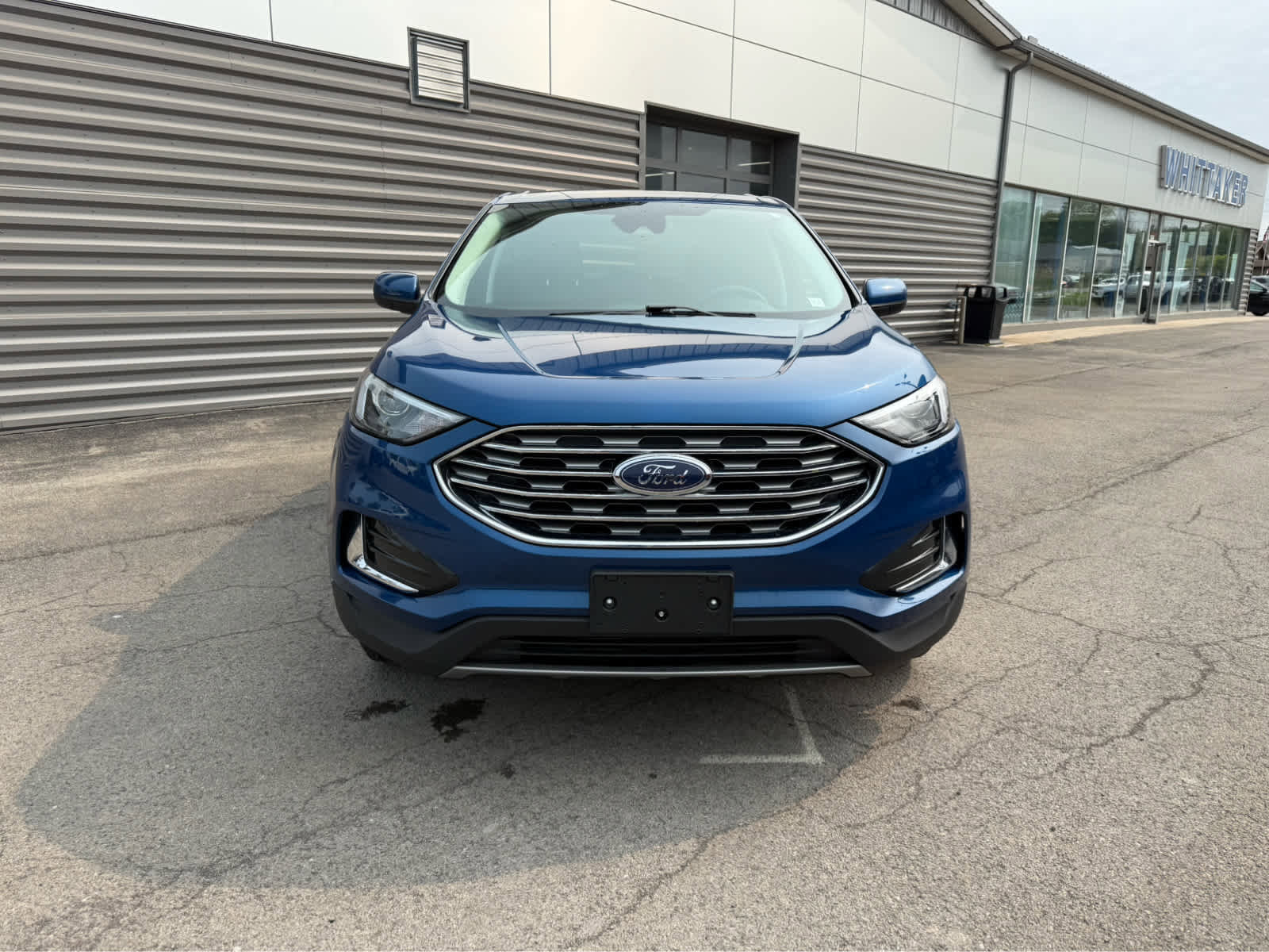 Used 2022 Ford Edge SEL image 3
