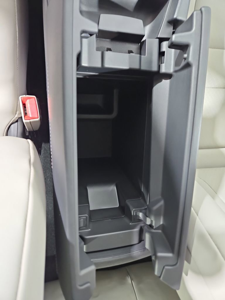 New 2026 Nissan Rogue SV image 25