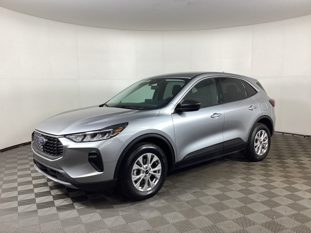 Used 2023 Ford Escape Active AWD/4WD image 5